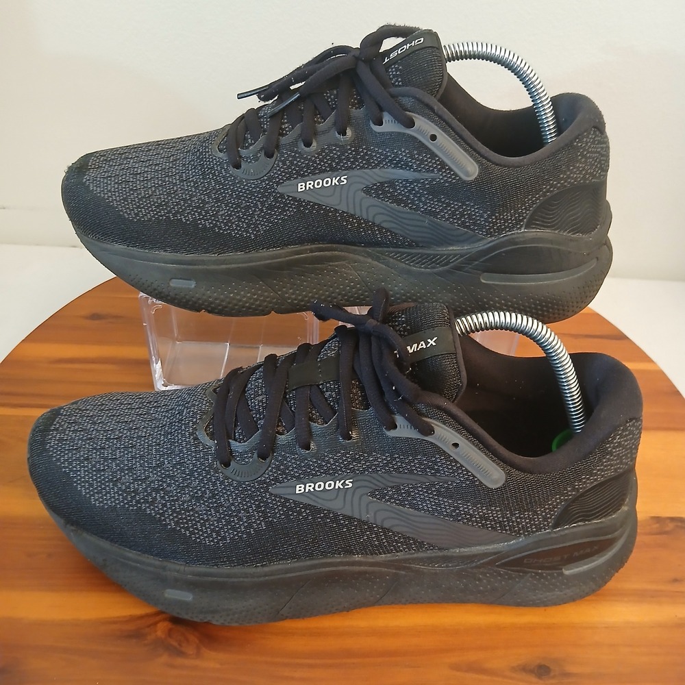 Brooks Ghost Max Womens 11 Black Running Shoes Sneakers 1203951B020